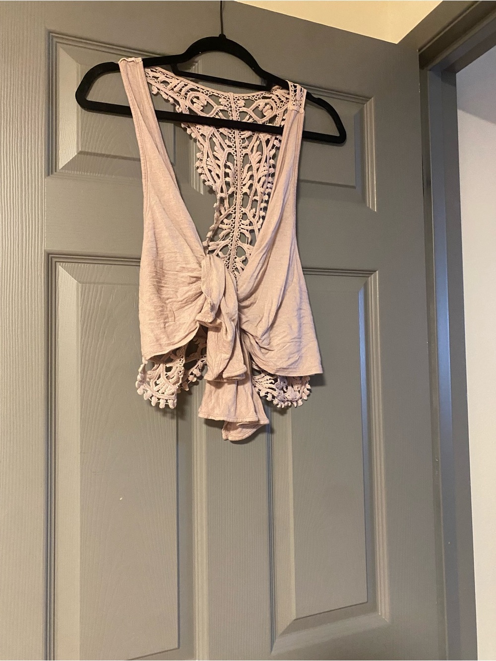 Love Culture Blush Crochet-Back Tie Front Tank boho size medium